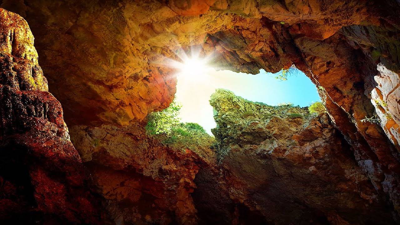 4K Gentle Sounds of a Mountain Cave to Meditate, Relax and Relieve Stress